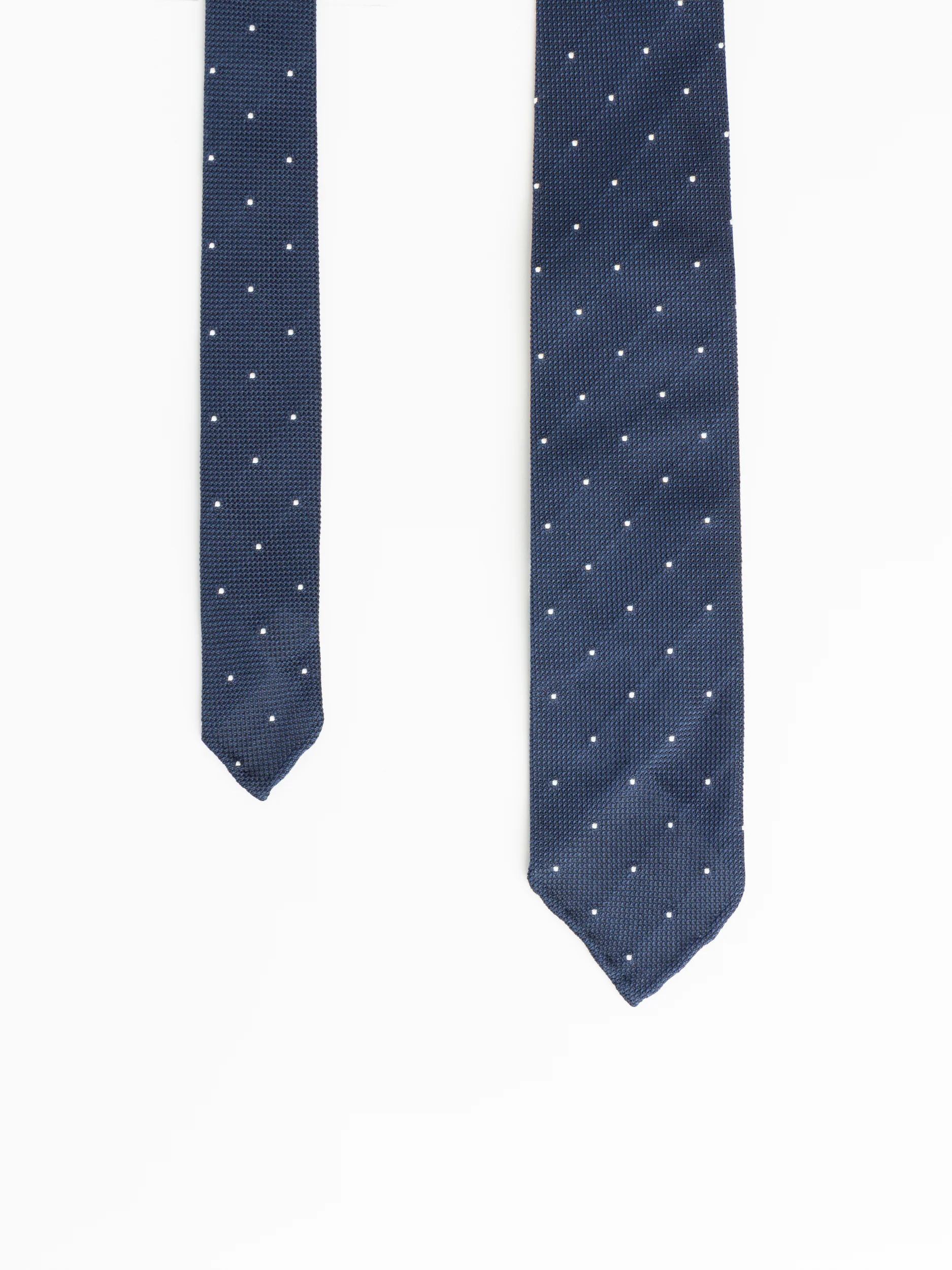 Blue/White Dotted Tie