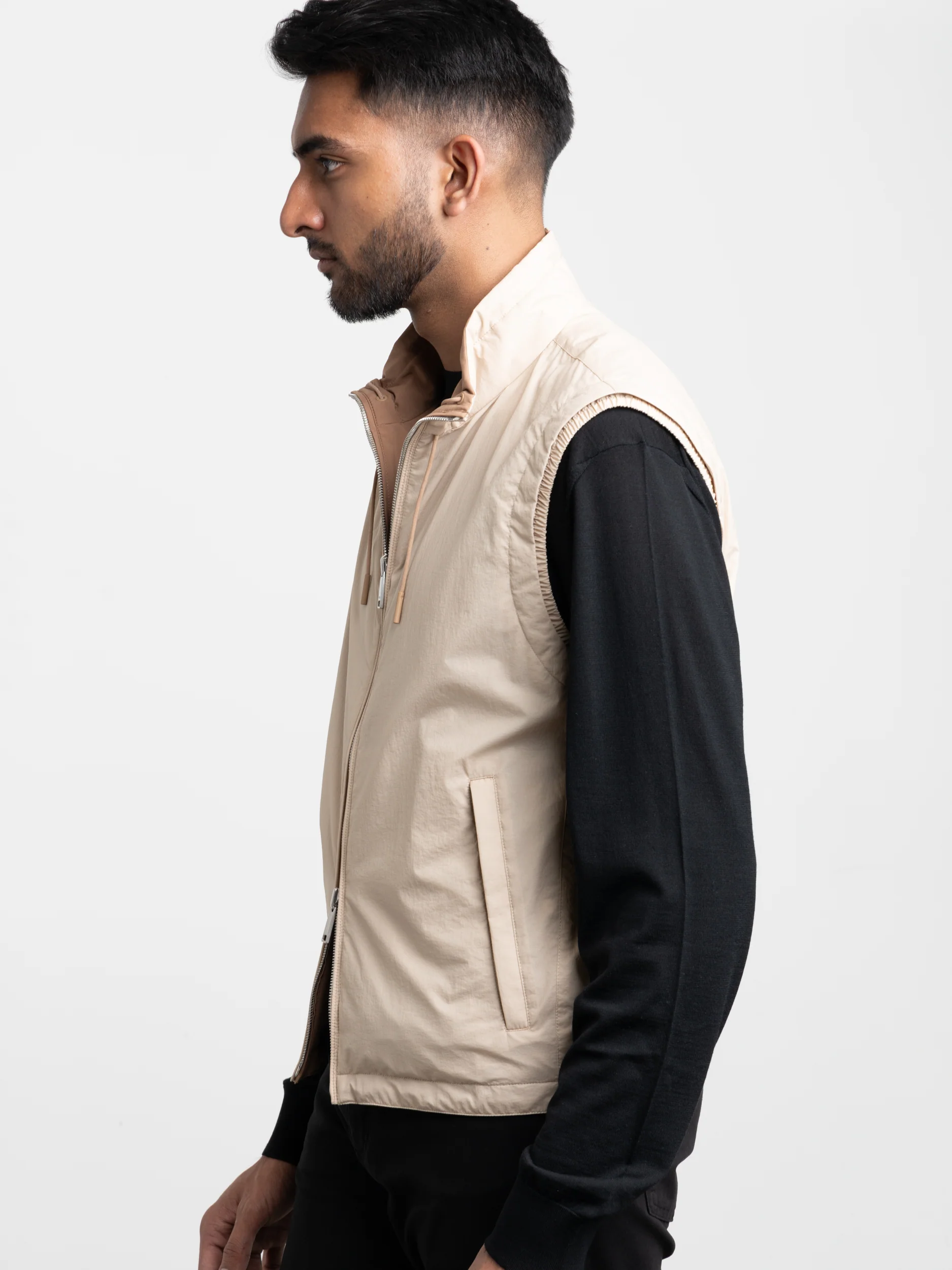 Brown Reversible Technical Fabric Brezza Vest - Image 4