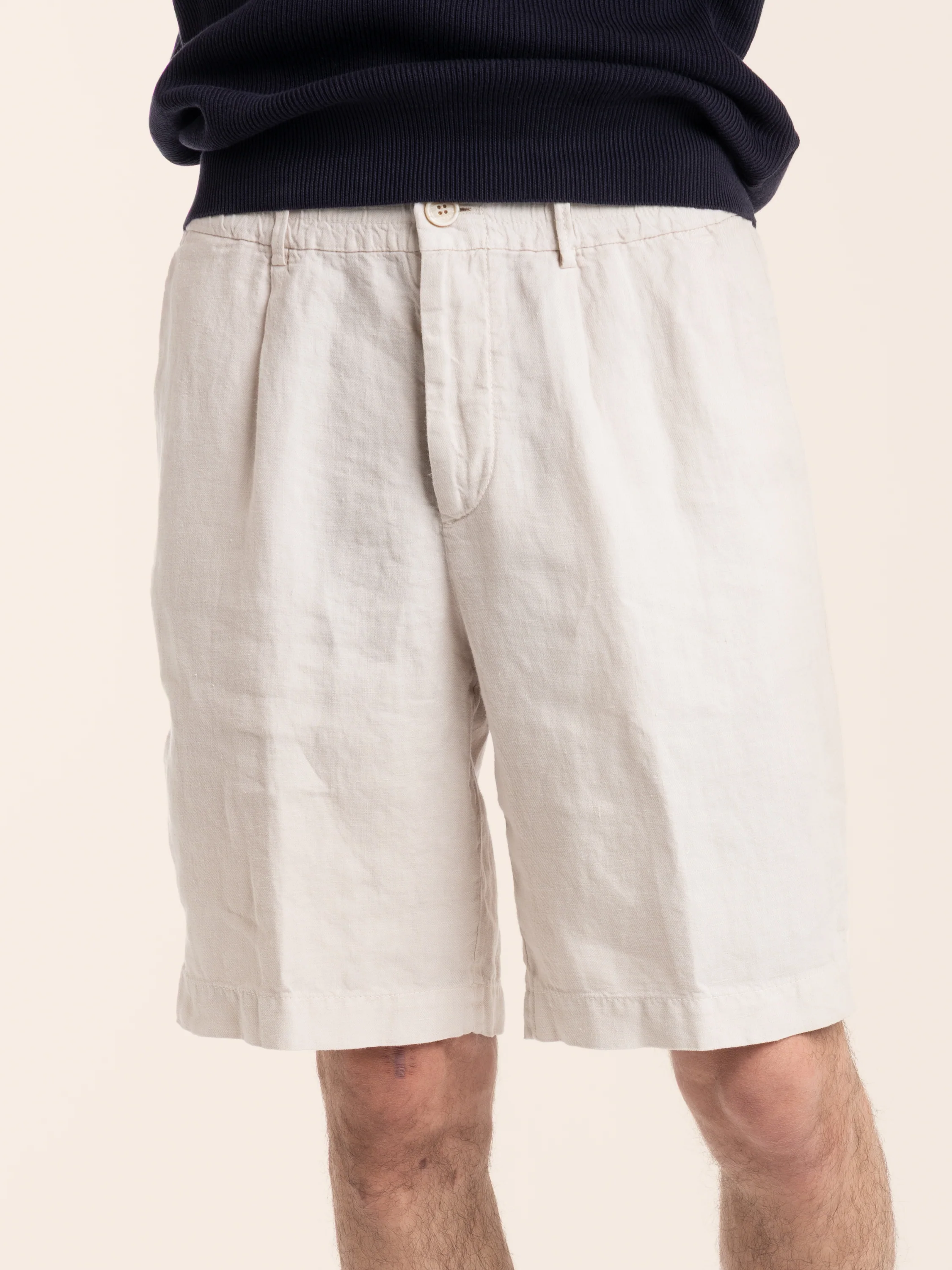Juta Brown Garment-dyed Bermuda Shorts in Linen Gabardine - Image 2
