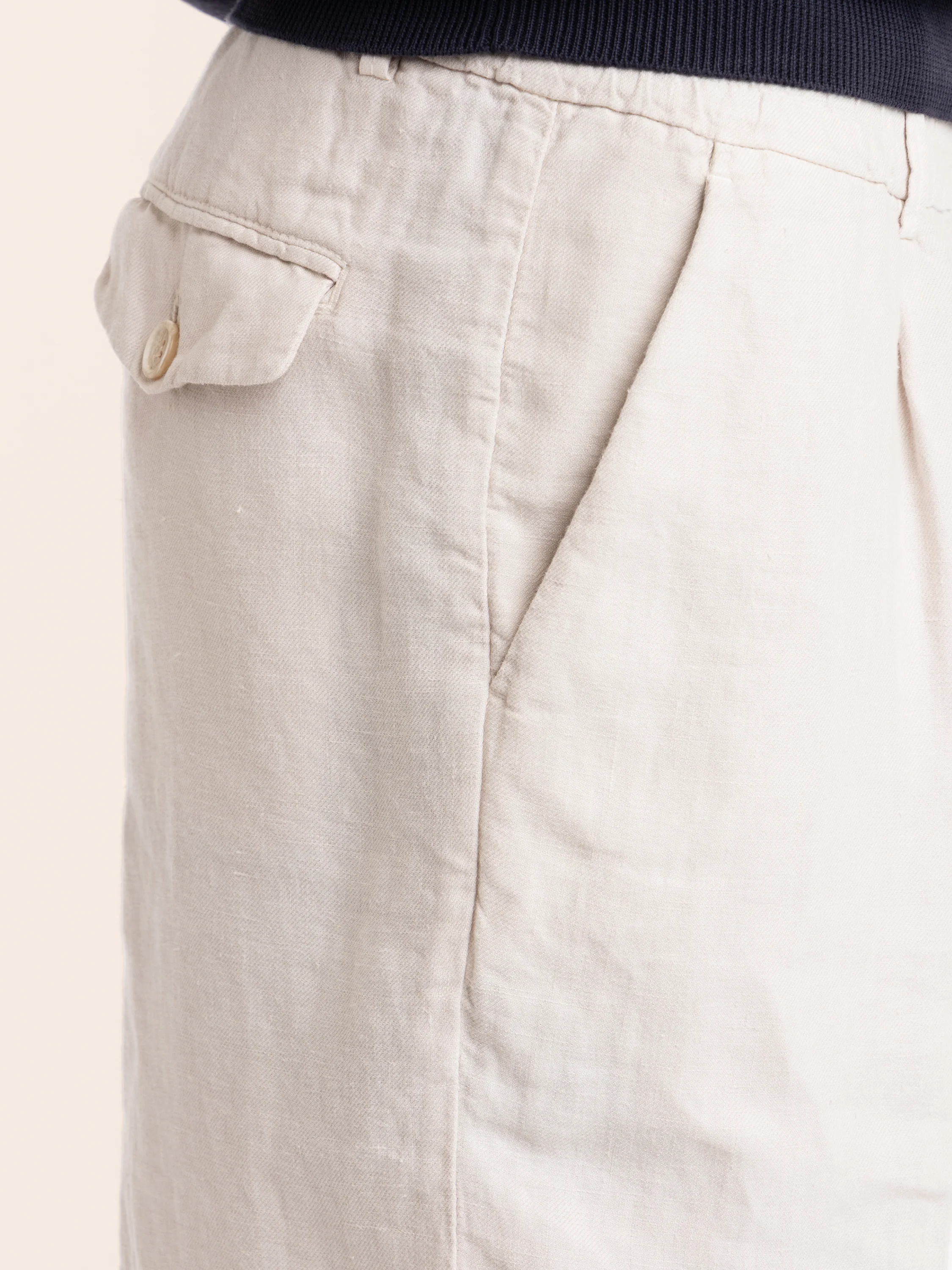 Juta Brown Garment-dyed Bermuda Shorts in Linen Gabardine - Image 5