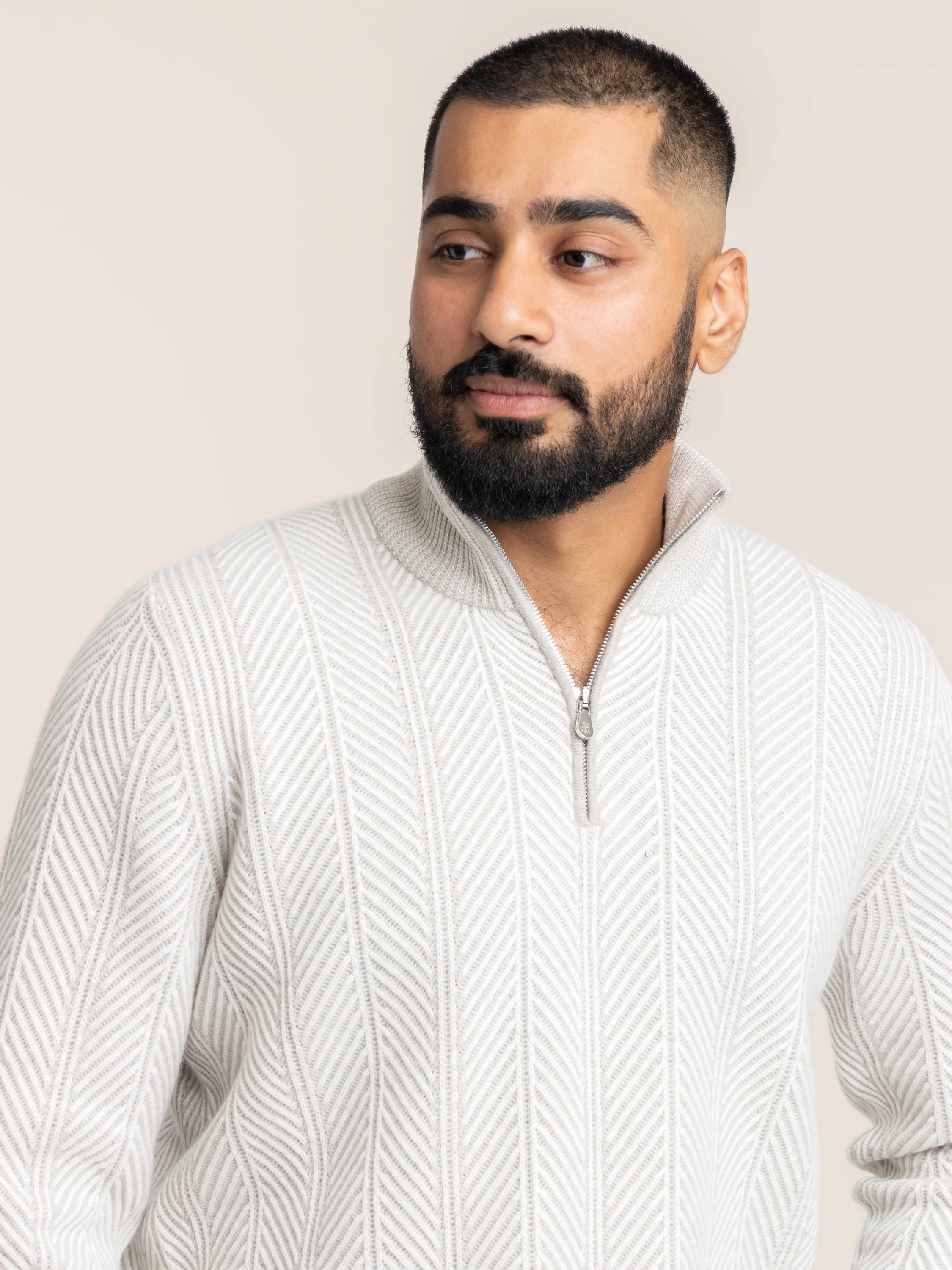 Cashmere Vanise Half Zip Chevron Sweater - Image 3
