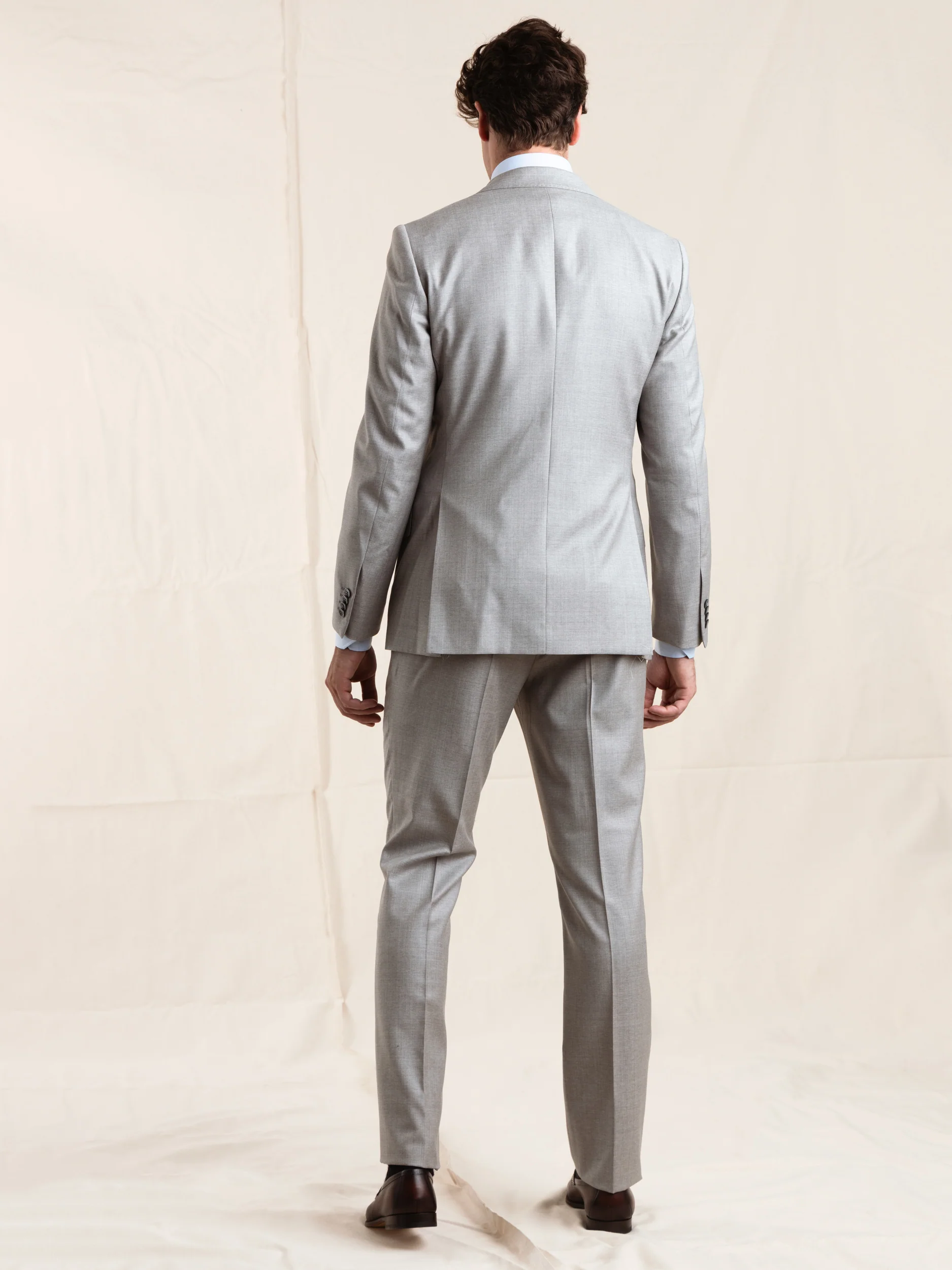 Classic Grey Wool Suit - Image 3