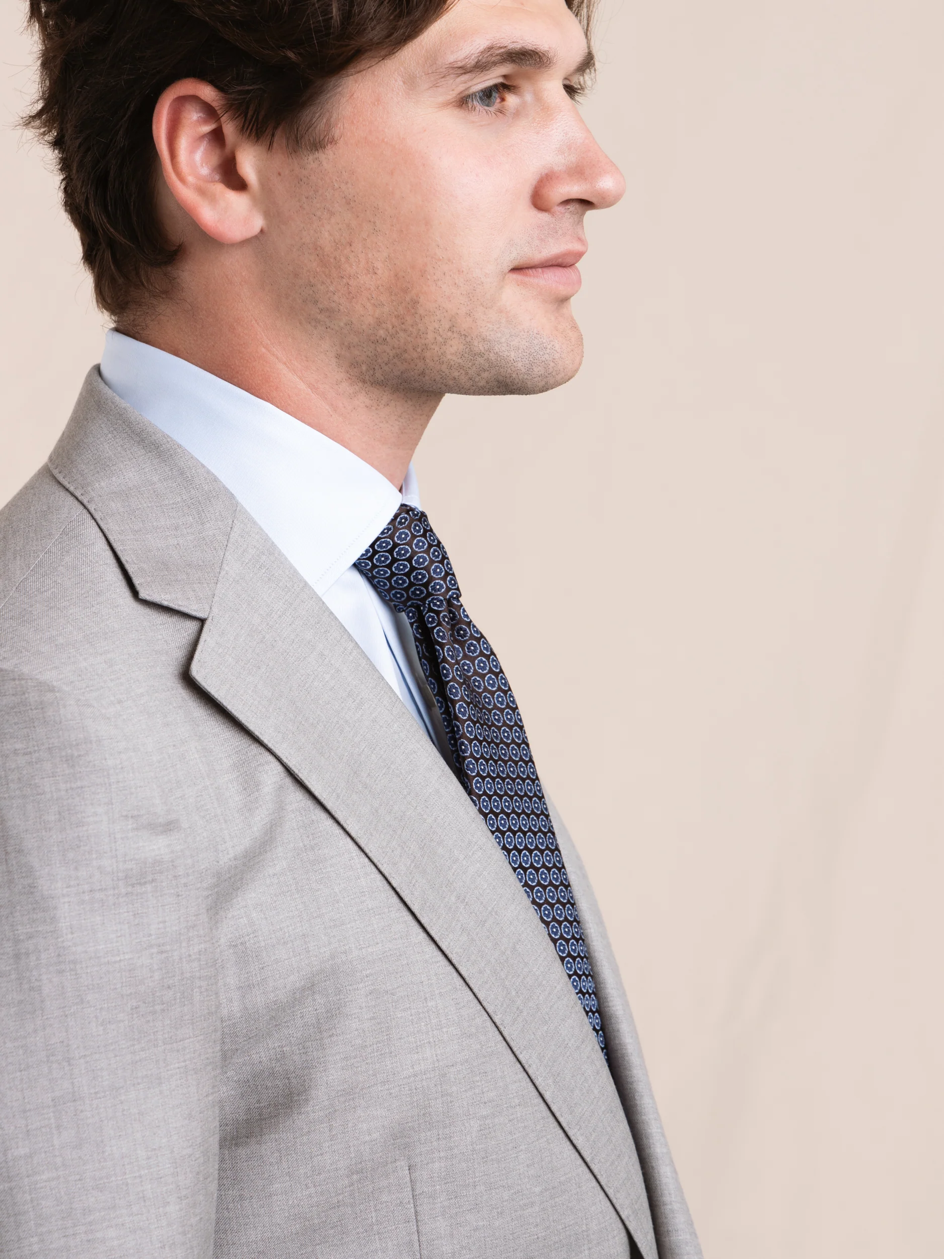 Classic Grey Wool Suit - Image 5
