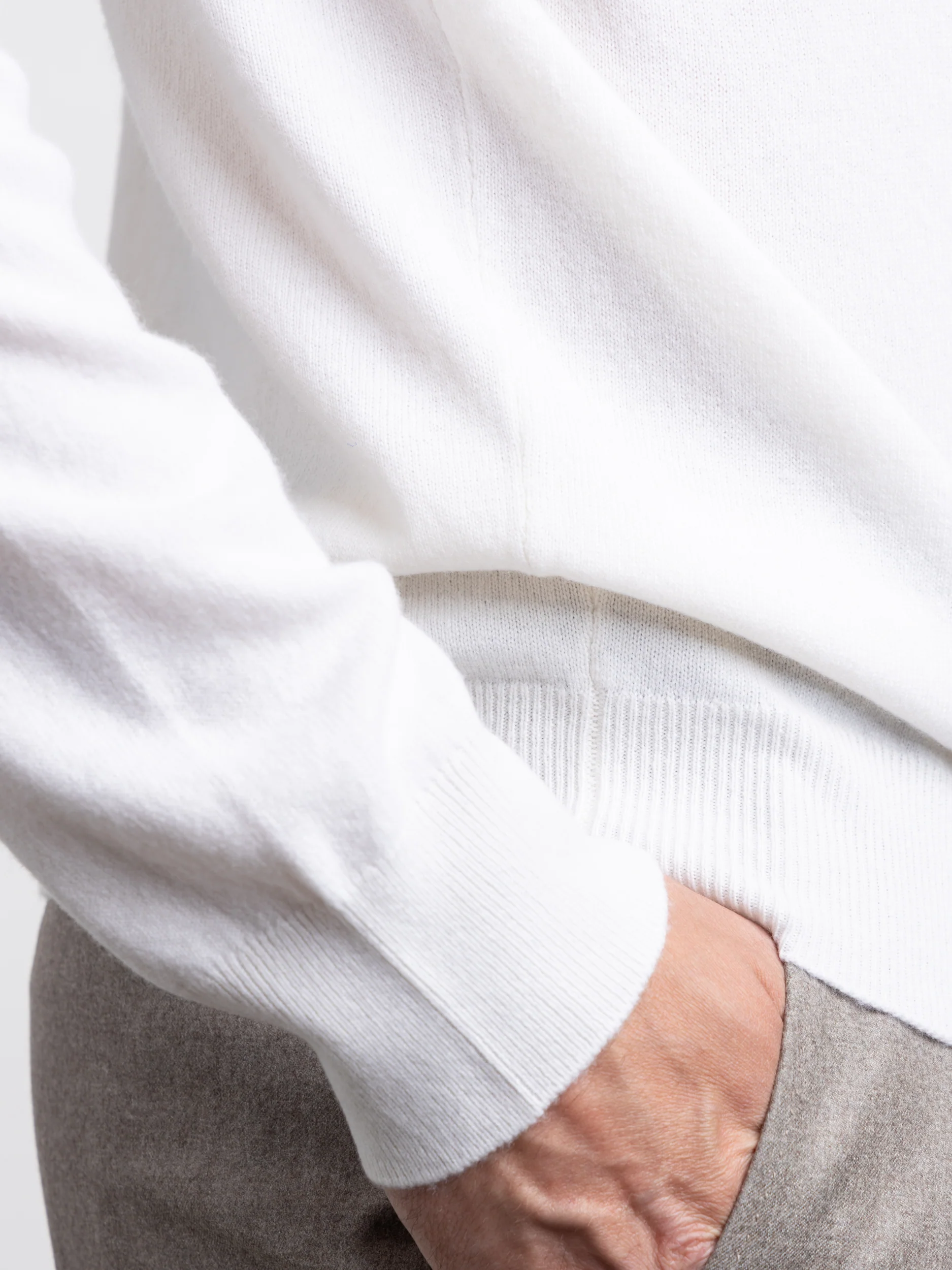Ecru White Oasi Cashmere Crewneck - Image 5