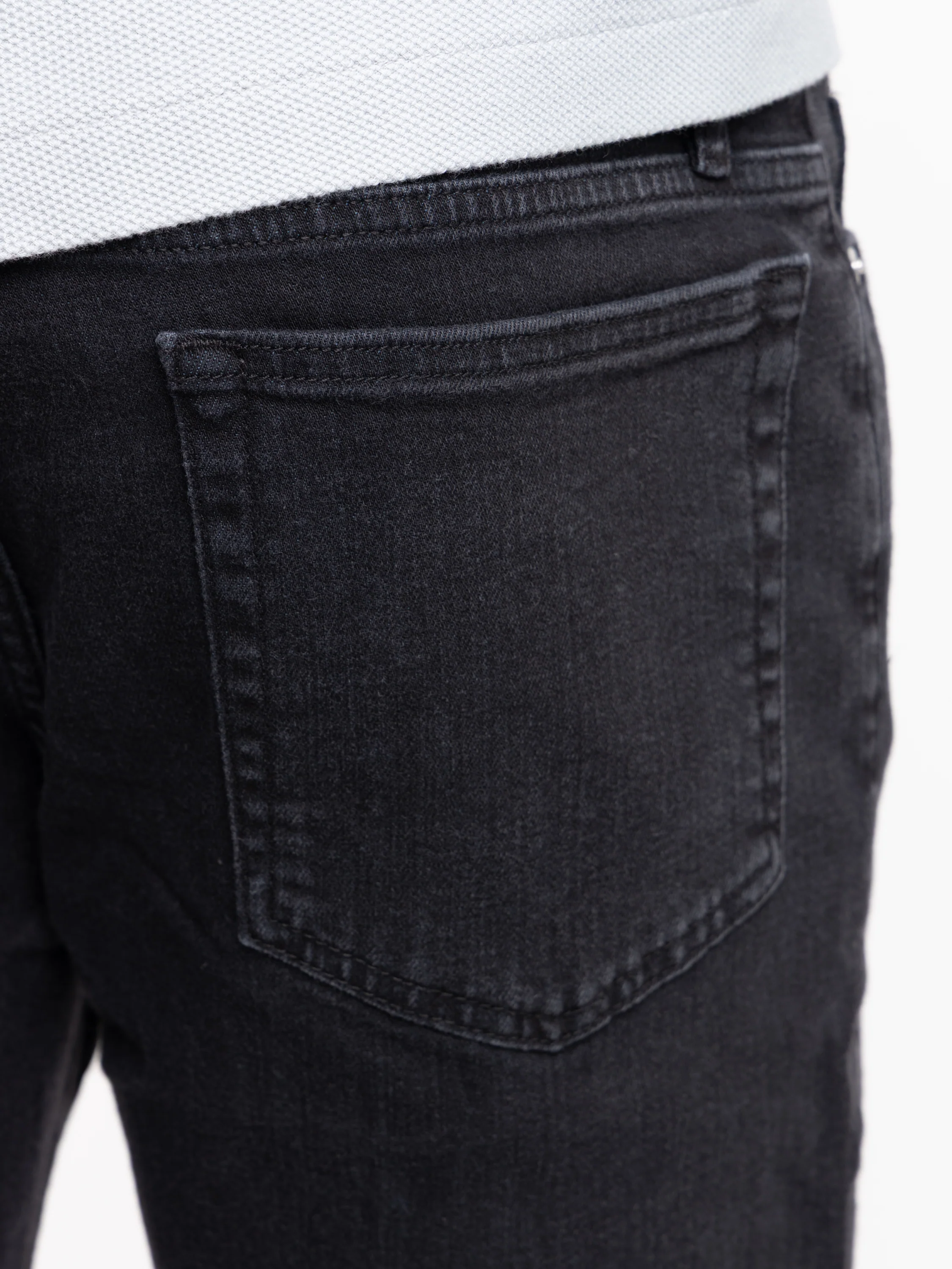 L'Homme Athletic Slim Jean in Chester - Image 5