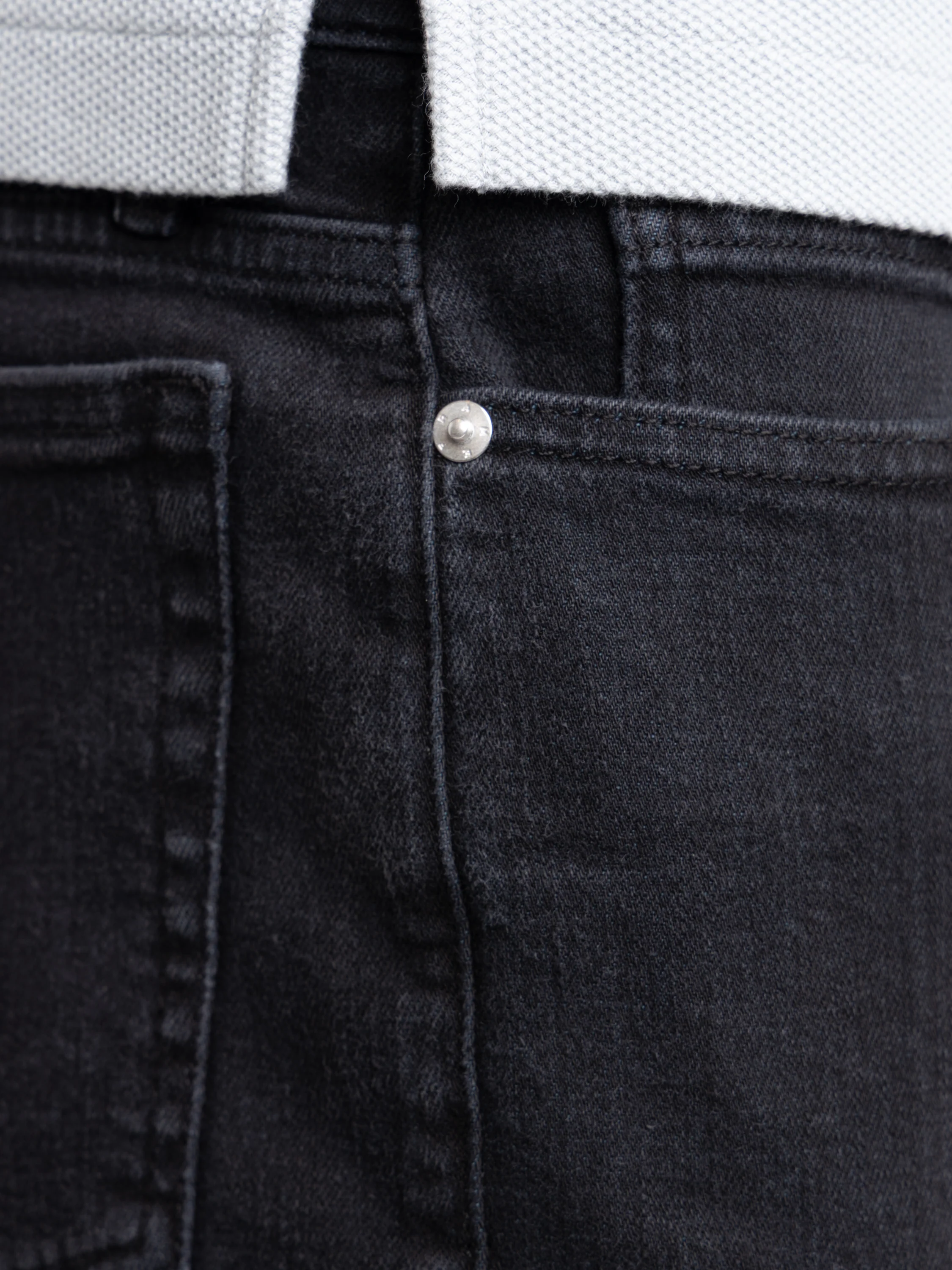 L'Homme Athletic Slim Jean in Chester - Image 6