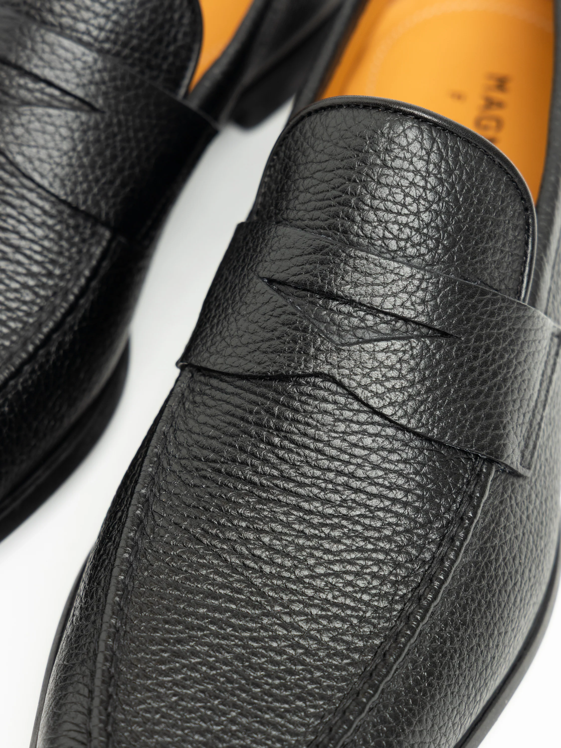 Diezma II Black Leather Loafer - Image 5