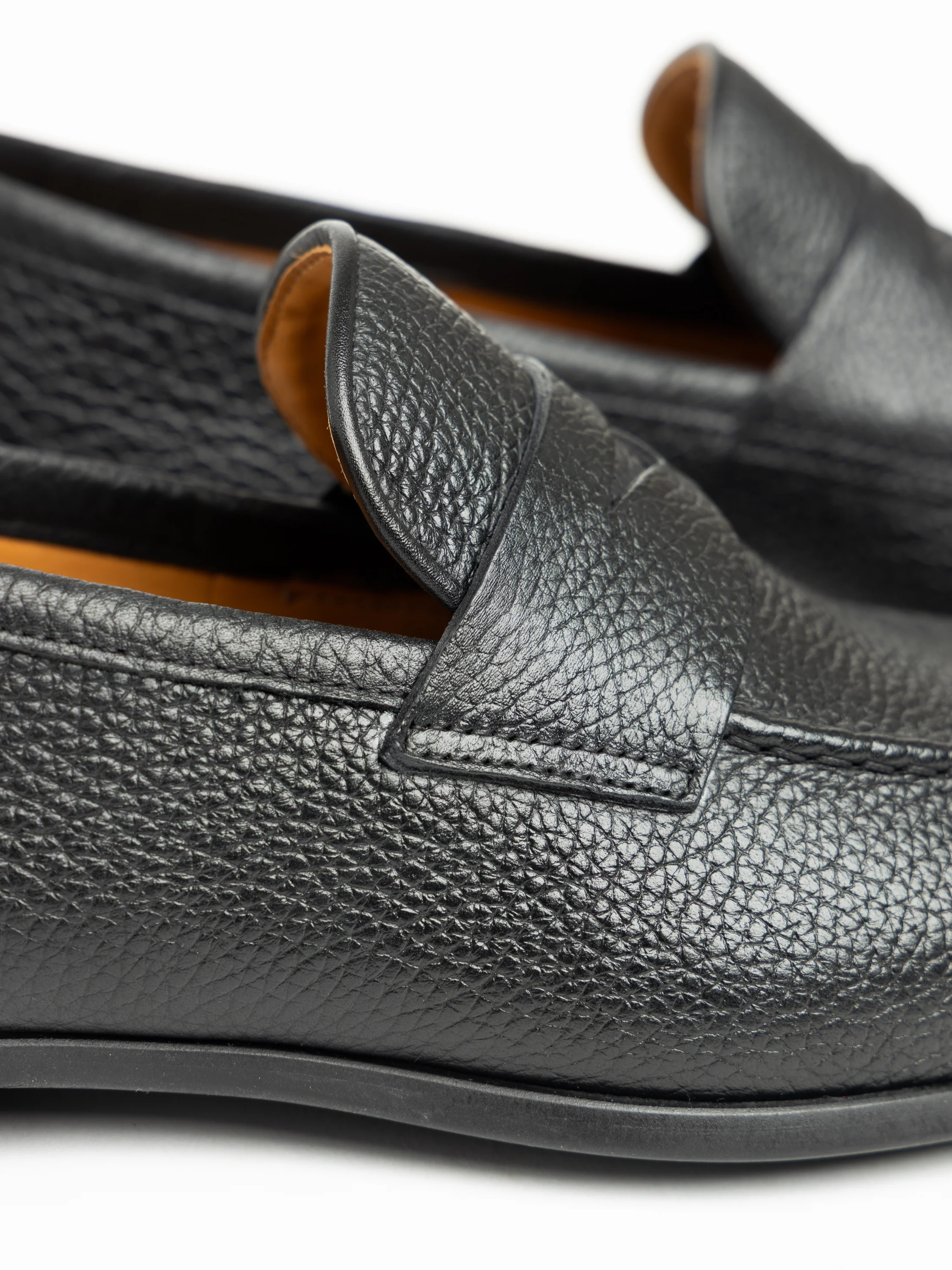 Diezma II Black Leather Loafer - Image 6