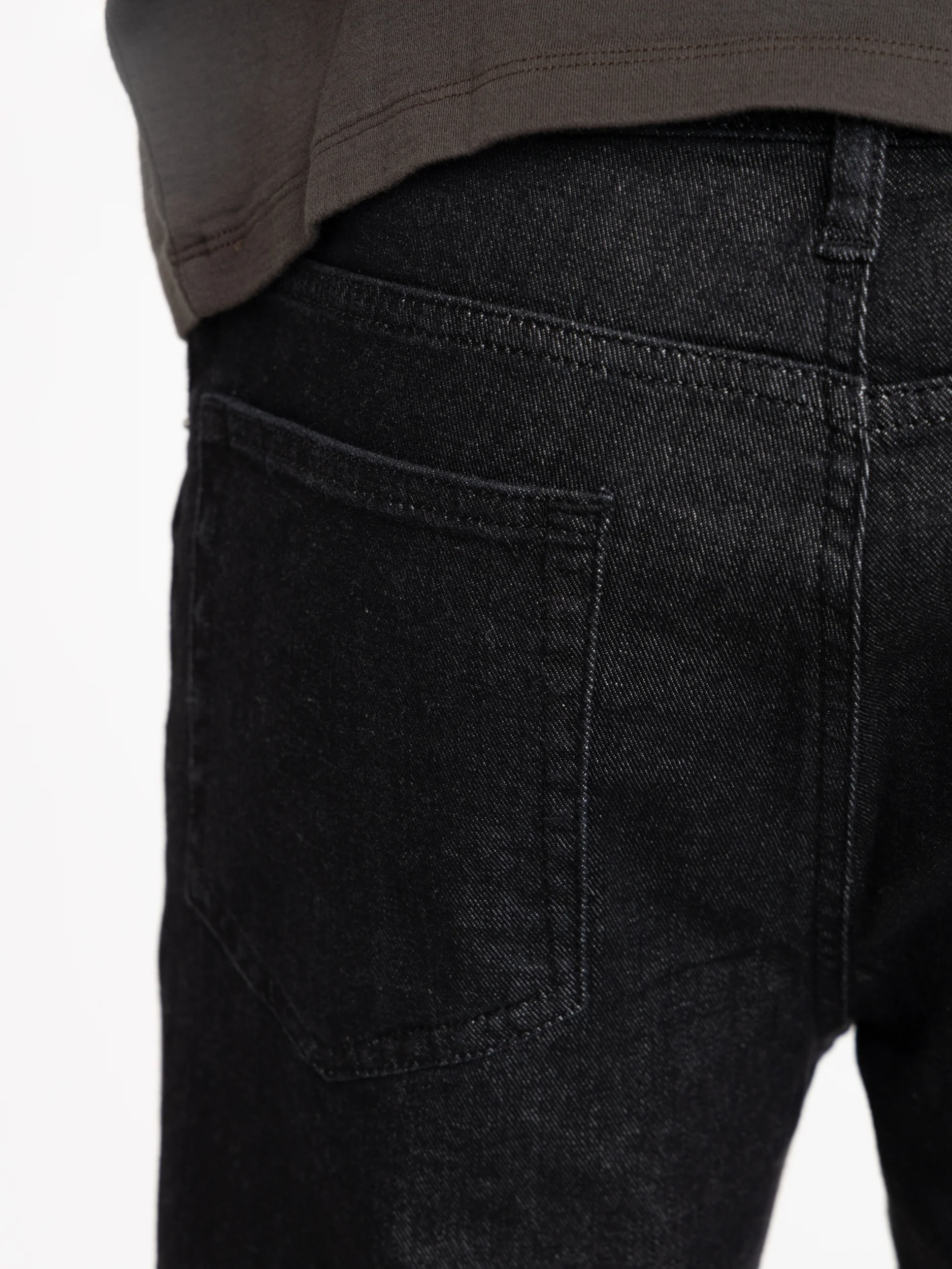 Modern Straight Jeans in Black Rinse - Image 6
