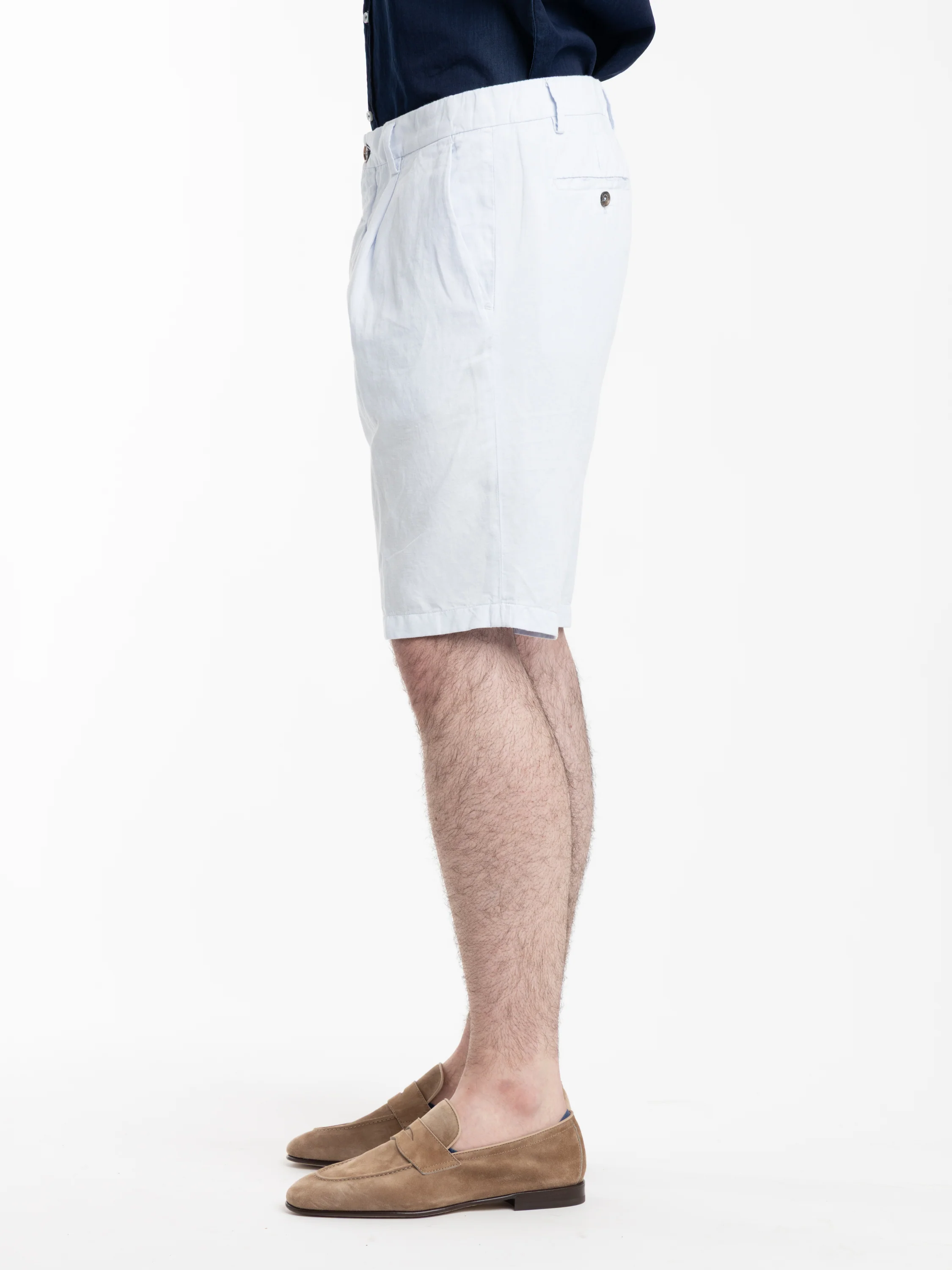 Light Blue Linen and Cotton Bermuda Shorts - Image 3