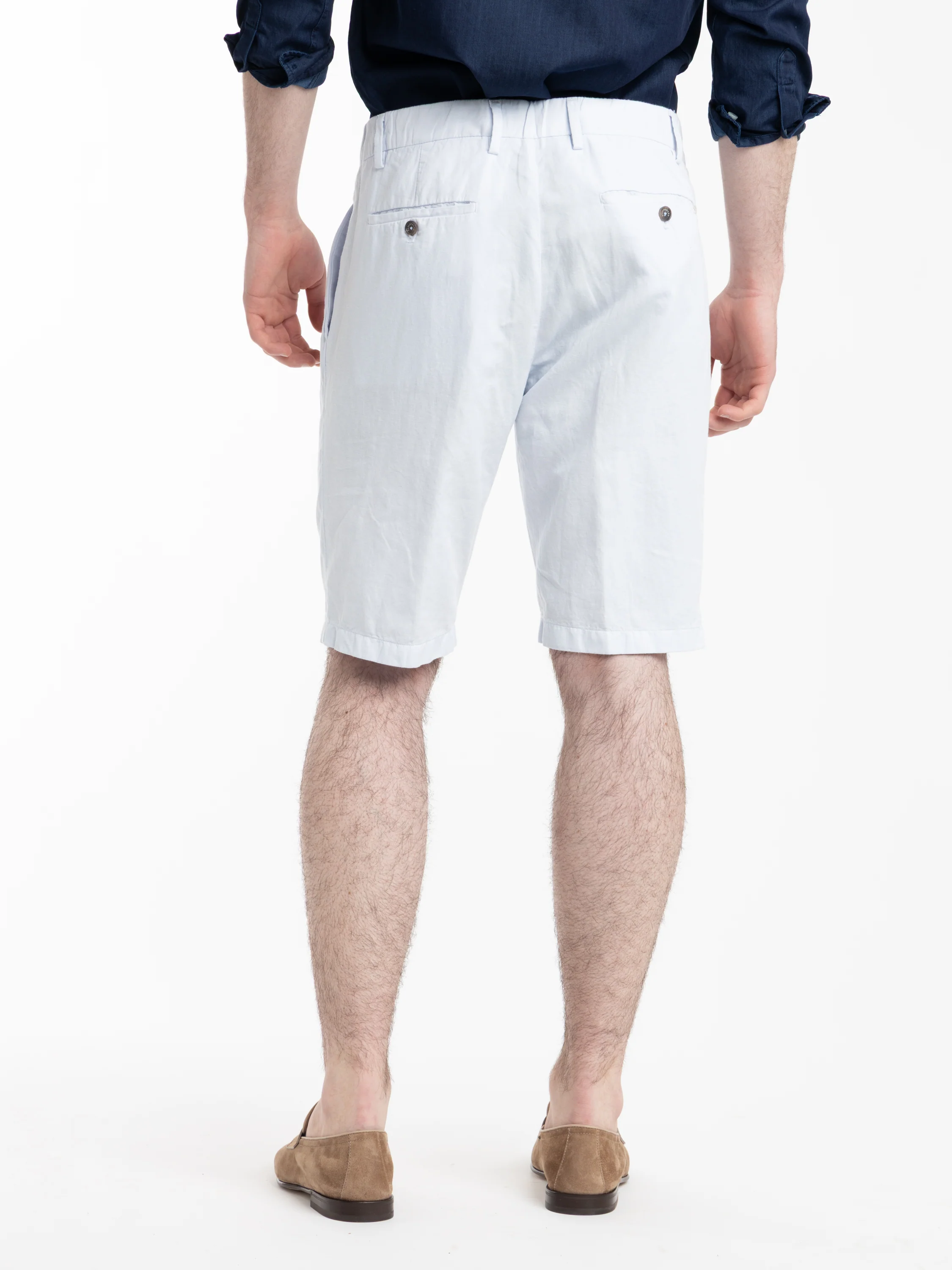 Light Blue Linen and Cotton Bermuda Shorts - Image 4