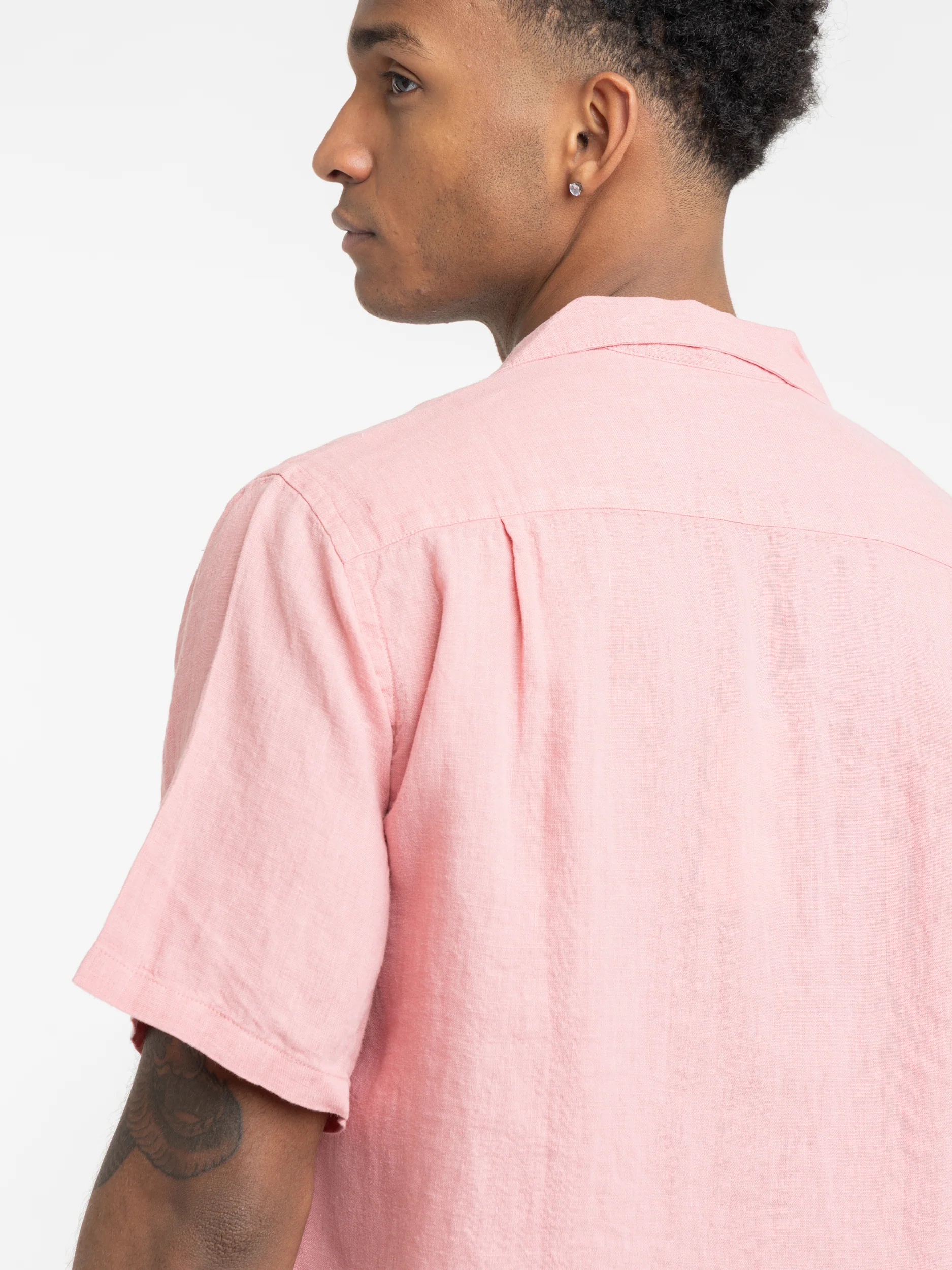 Linen Camp Collar Shirt In Rose - Image 5
