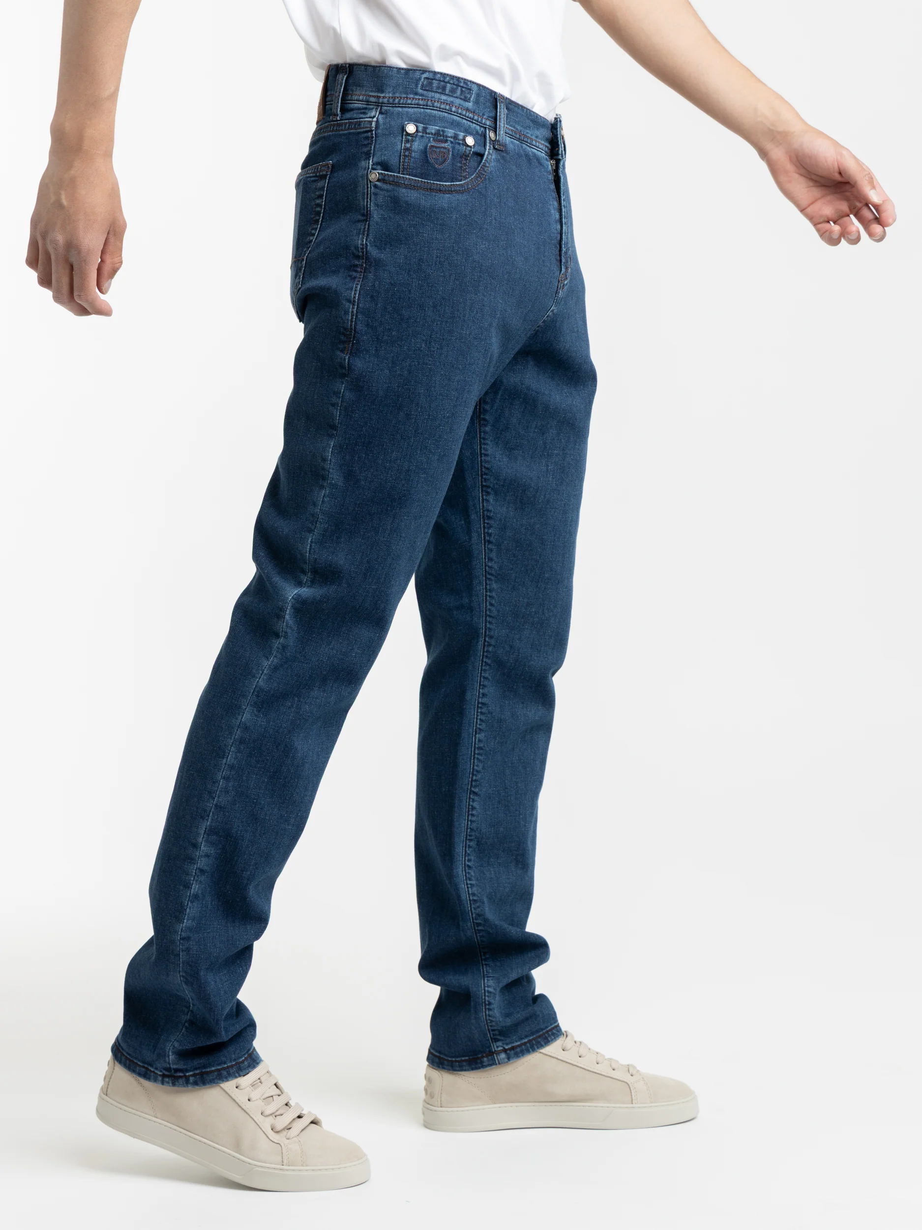 Island Paradise Medium Blue Wash Jean - Image 4