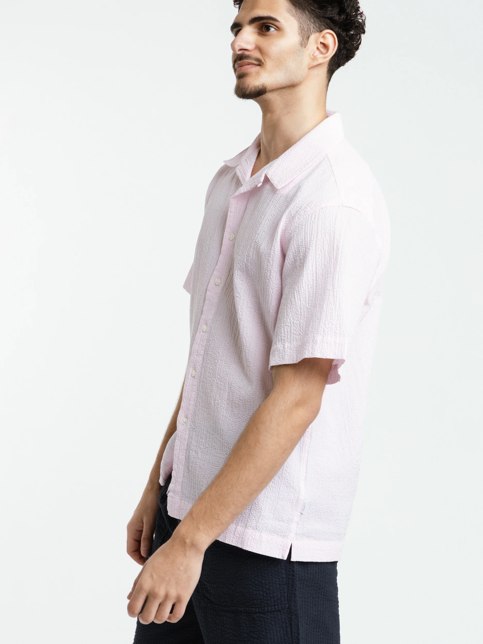 Short-Sleeve Seersucker Shirt in Rose - Image 4