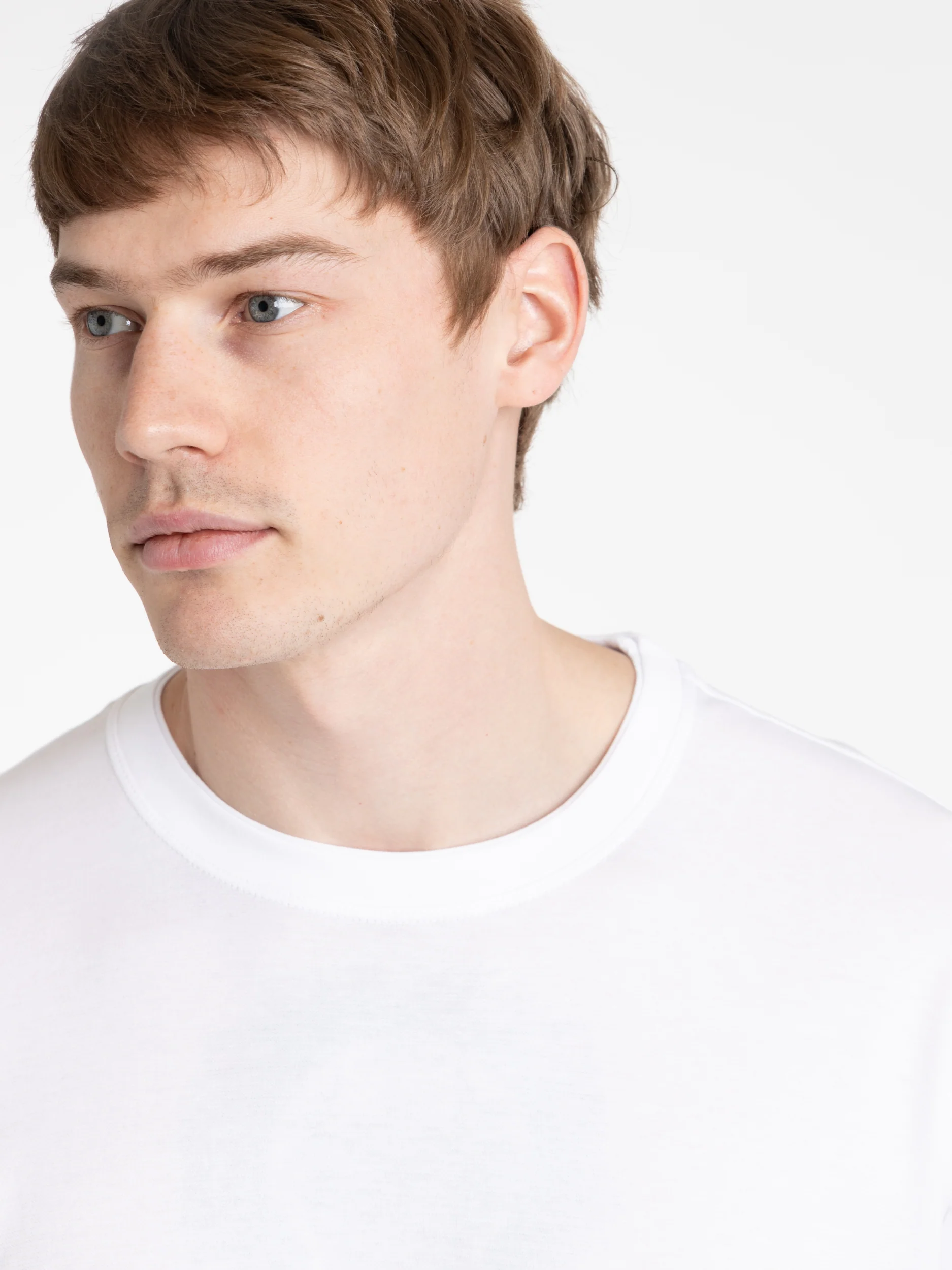 White Woven T-Shirt - Image 4